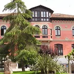 Casona Del Sella Hotel